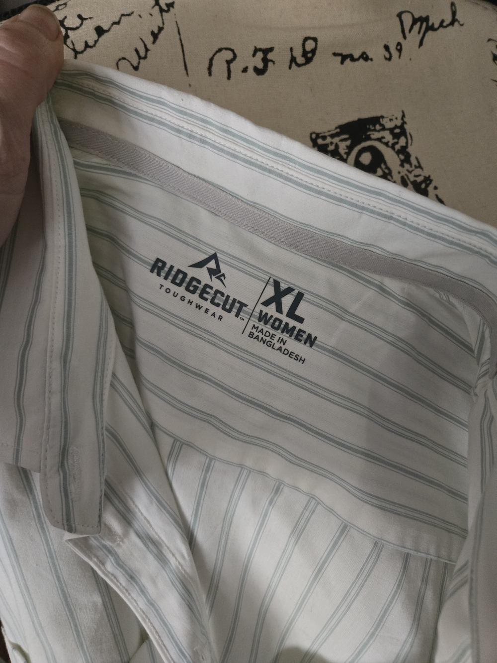 Ridgecut Women’s Light Green & White Striped Button-Down Shirt - XL